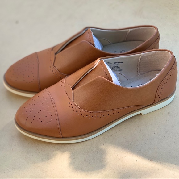 Women's Time and Tru Slip-On Oxford Memory Foam - Picture 8 of 8